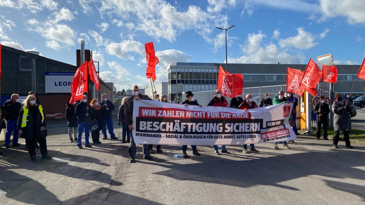 Kundgebung zu Schließungsabsicht von Leoni in Brake