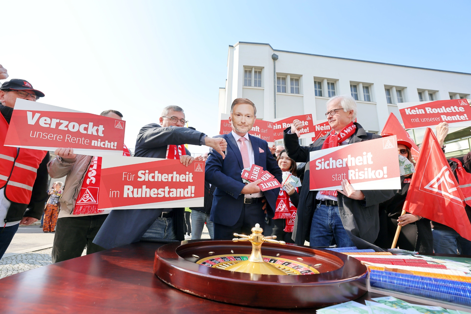 Verzockt unsere Rente nicht! IG Metall Demonstriert gegen die Aktienrente.