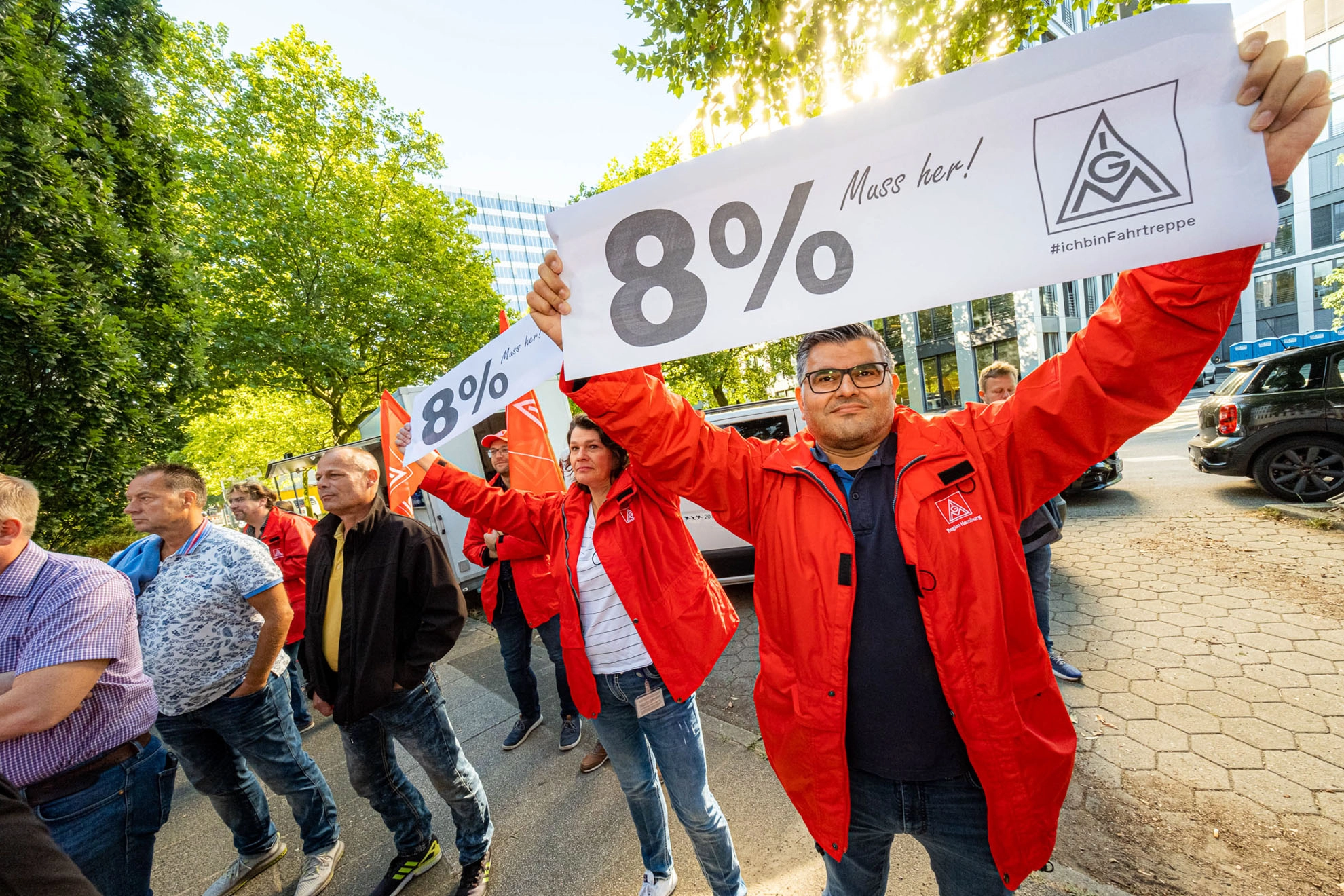  Tarifrunde ME 2022: Tarifforderungsübergabe Küste in Hamburg bei Nordmetall