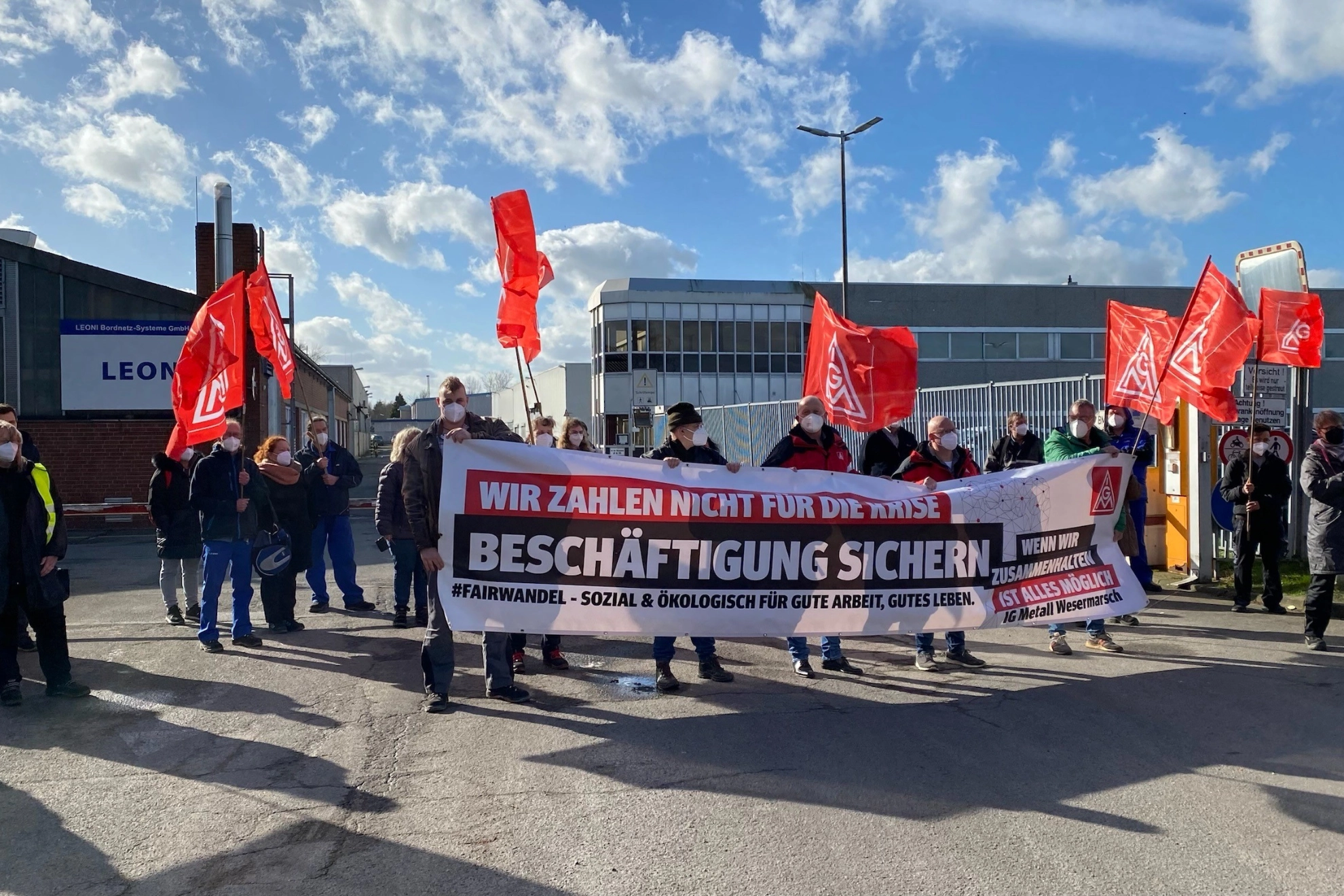 Kundgebung zu Schließungsabsicht von Leoni in Brake