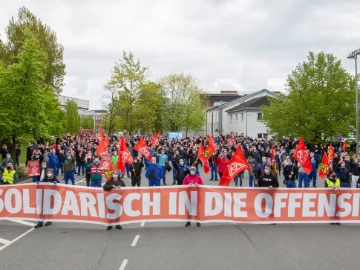 Tarifabschluss: Paket sichert Beschäftigung und Standorte